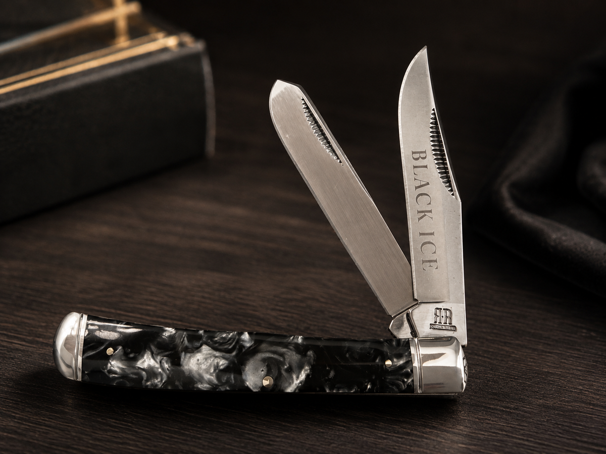 Rough Ryder Black Ice Trapper – RR2692 – Two Blade Traditional Pocketknife - #0242