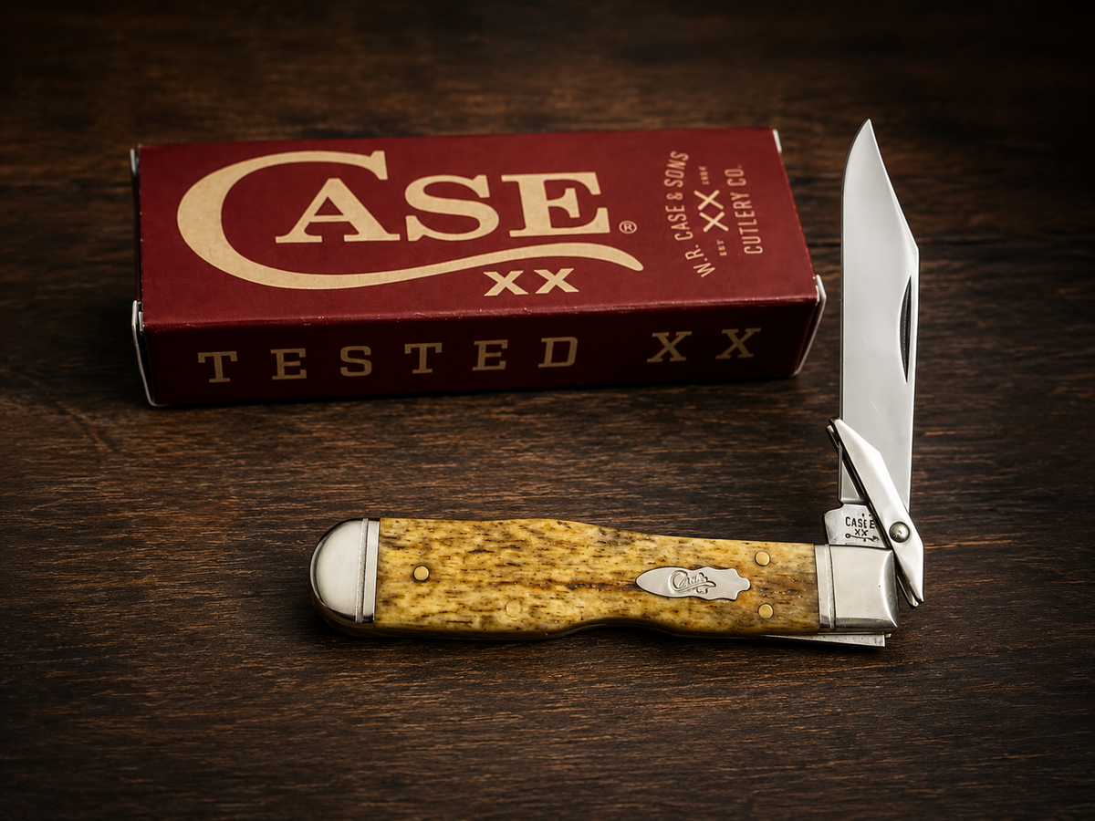 Case XX Antique Bone Smooth Cheetah Cub - #0158