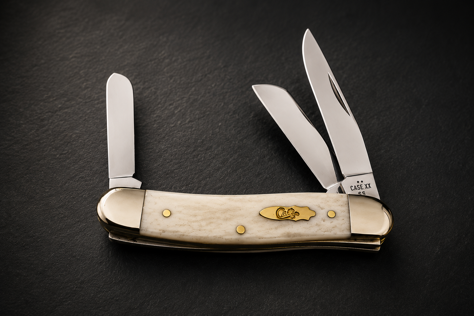 Natural Bone Smooth Medium Stockman