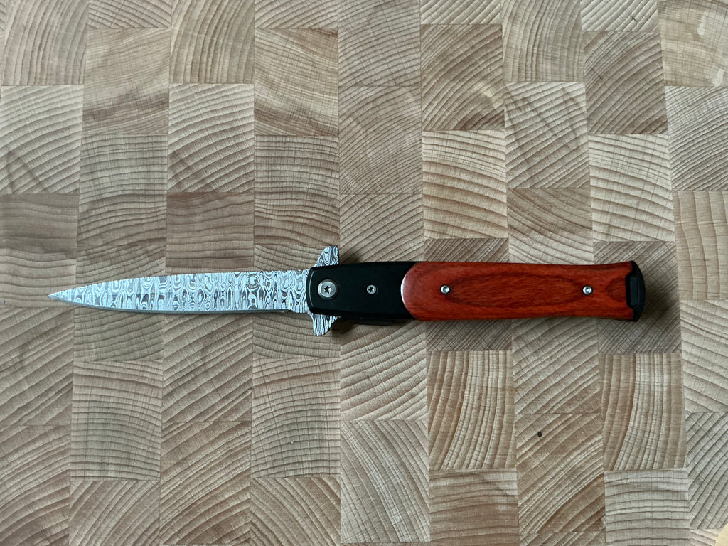 Stilleto Knife