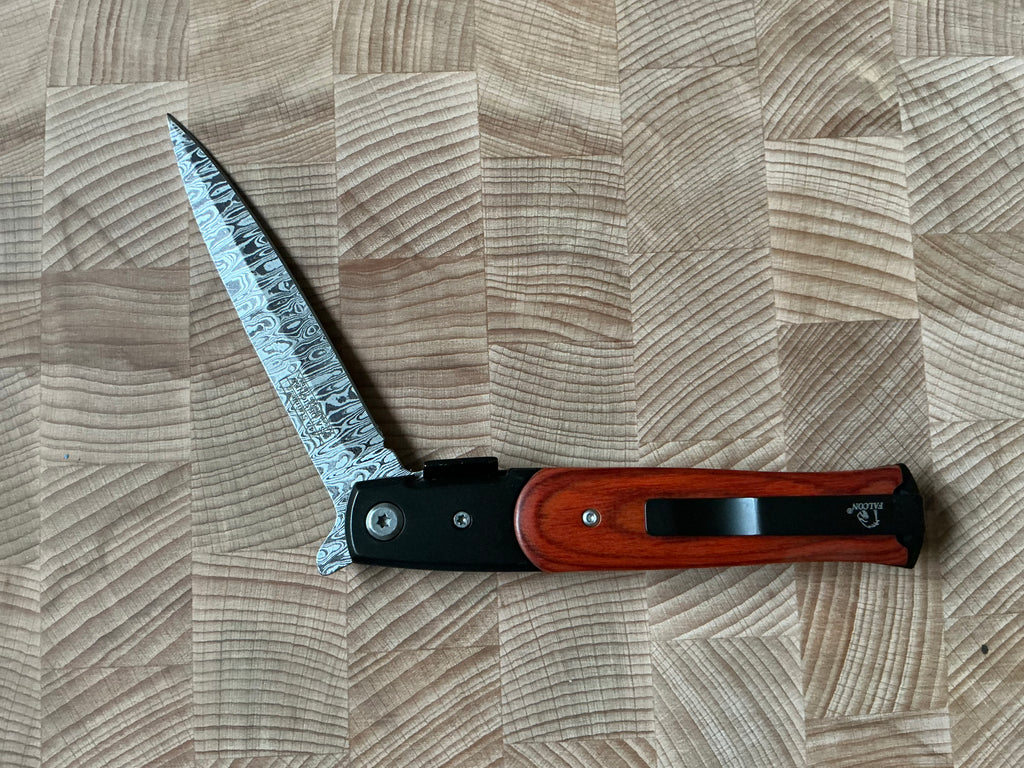 Stilleto Knife