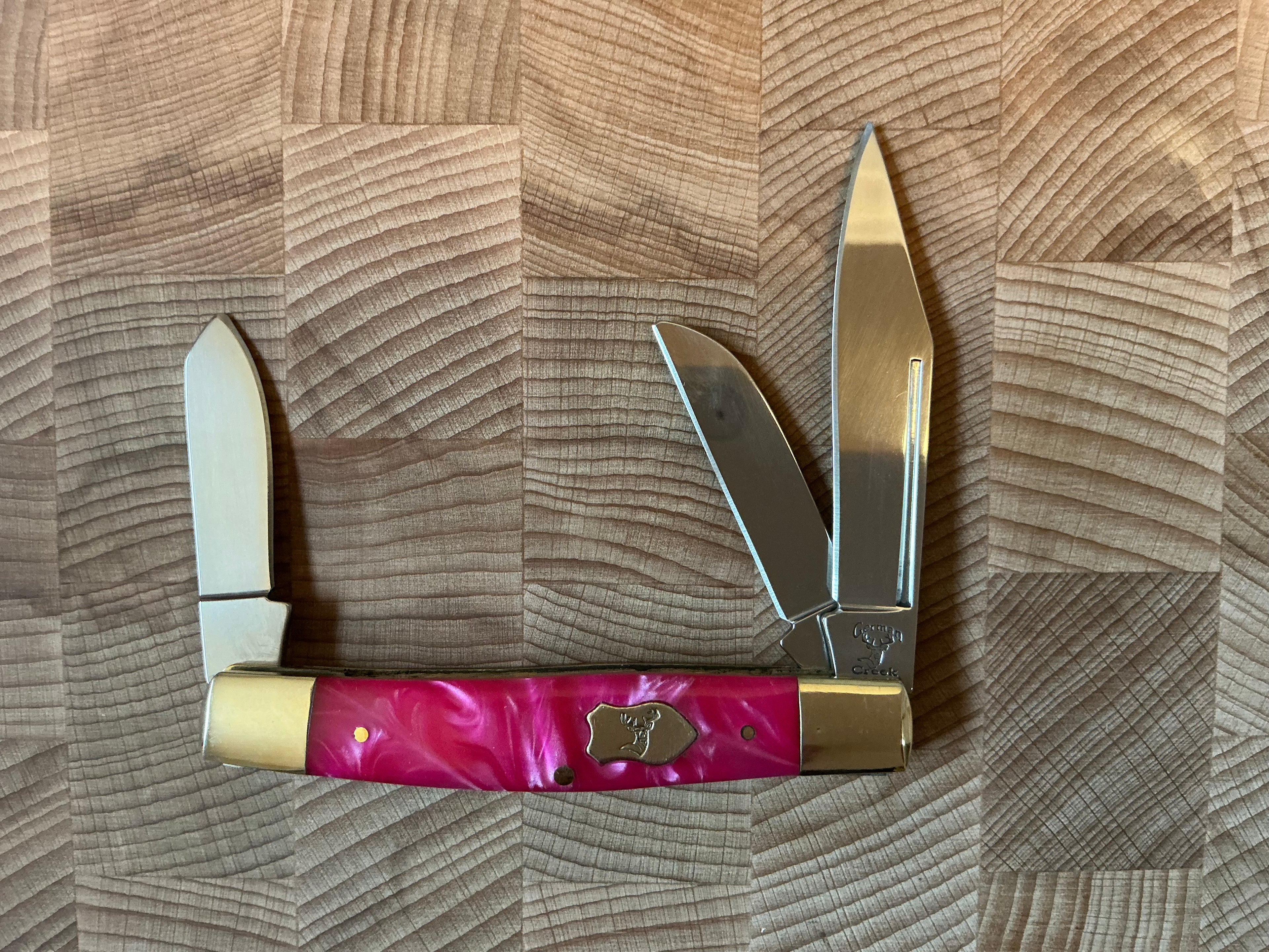New in box - Pink Folding Knife