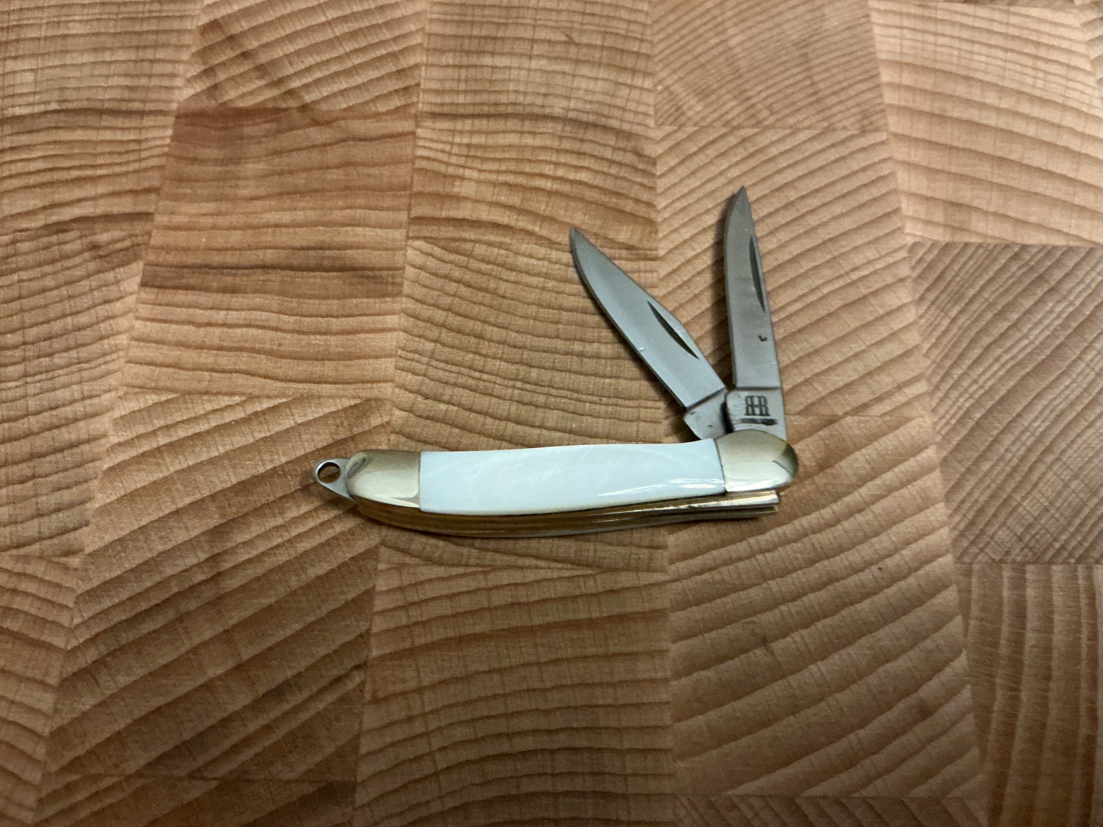 New in box - Rough Rider White Pearl Mini